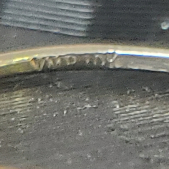 10k stackable Stone ring - Picture 5 of 6